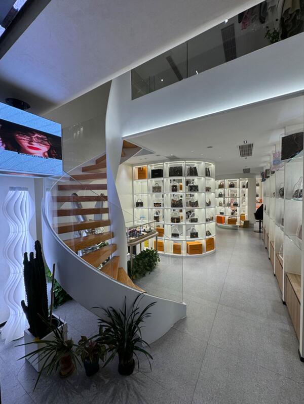 博尔塔拉回收奢侈品店